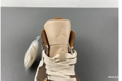 HF5743-221 JORDAN 1 Low AIR 1031